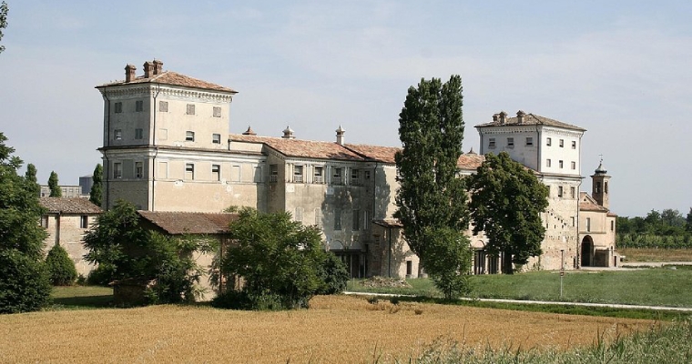 Palazzo San Giacomo, storia, arte..